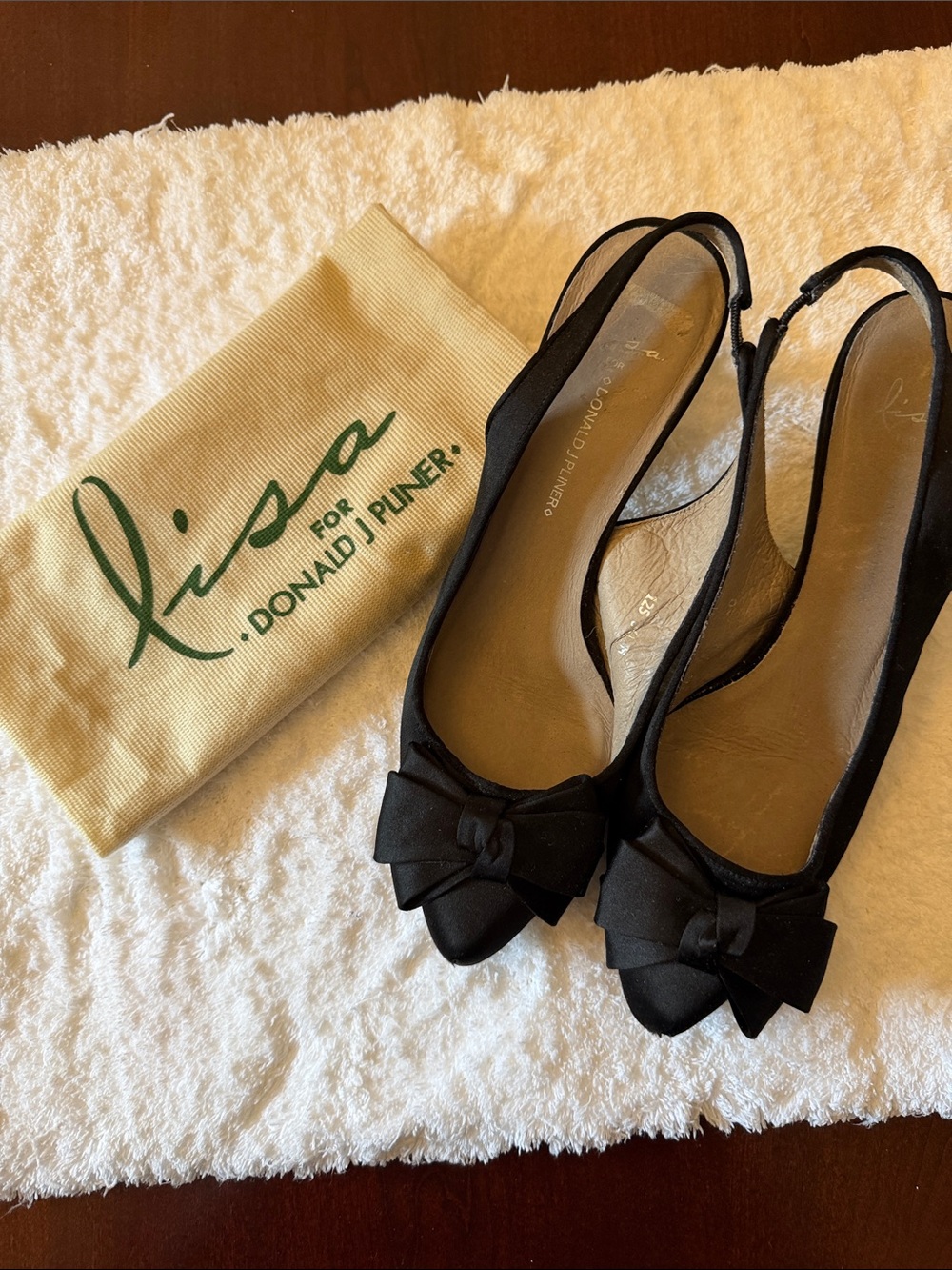 Donald J. Pliner Black Bow Slingback Pointy-Toe with 3 inch heels